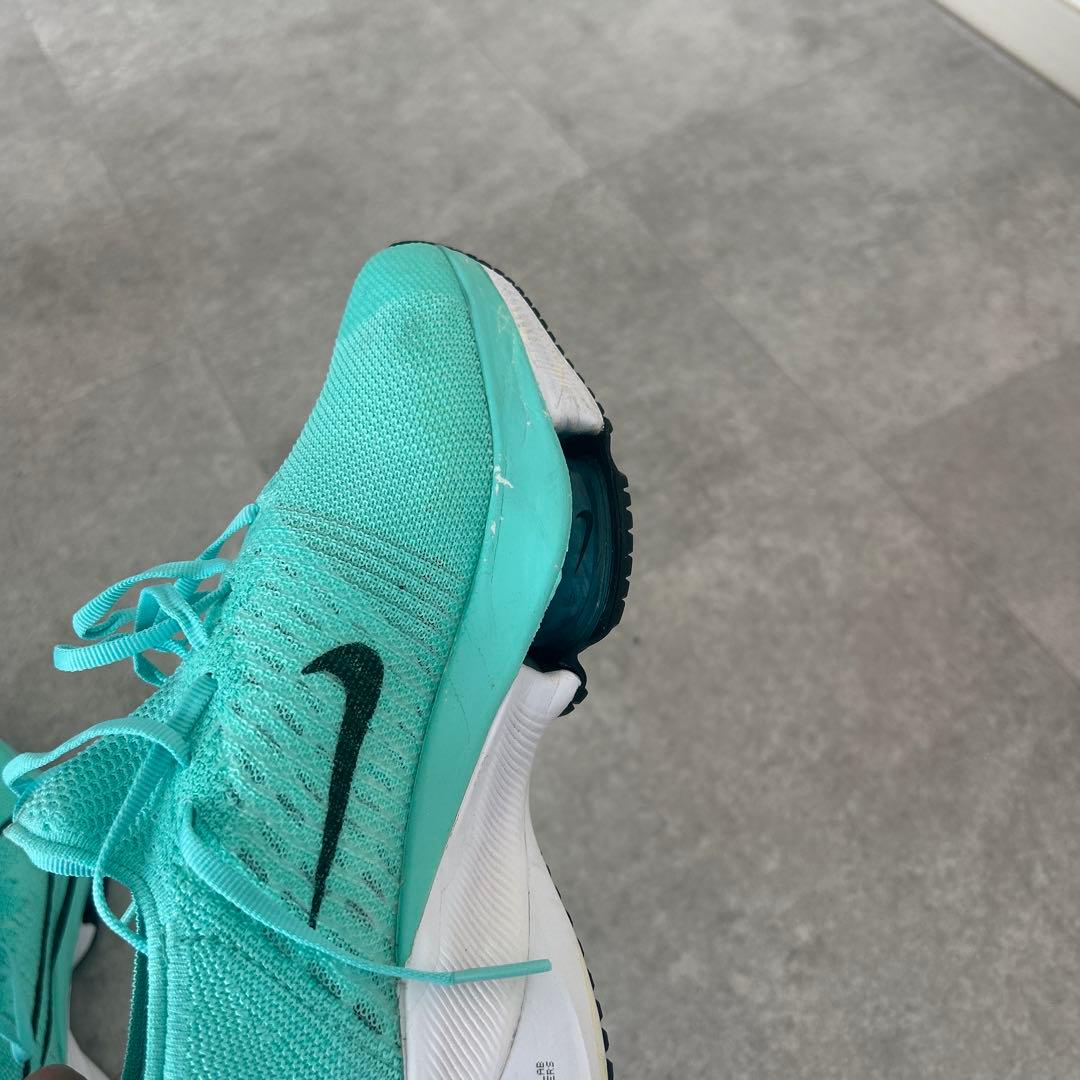 ナイキ　エア ズーム テンポ ネクスト% フライニット　ウィメンズ25.5センチ