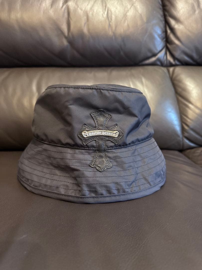 限定価格 クロムハーツ クロスパッチ付きナイロンバケットハット メンズ L