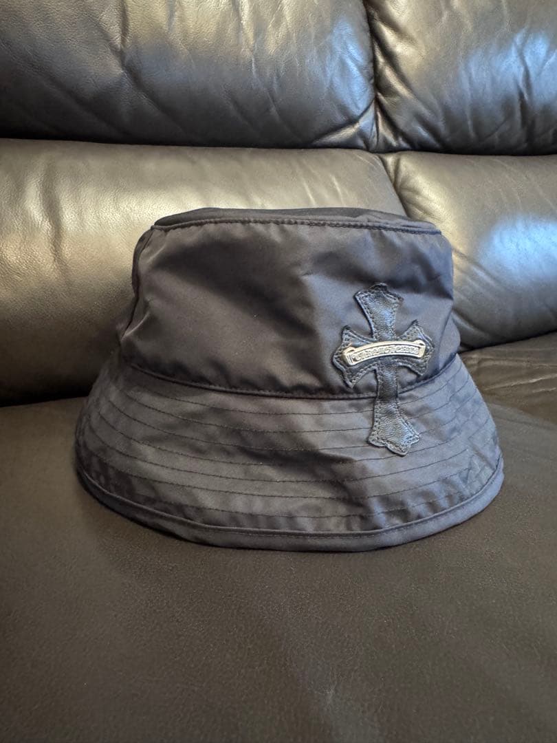 限定価格 クロムハーツ クロスパッチ付きナイロンバケットハット メンズ L