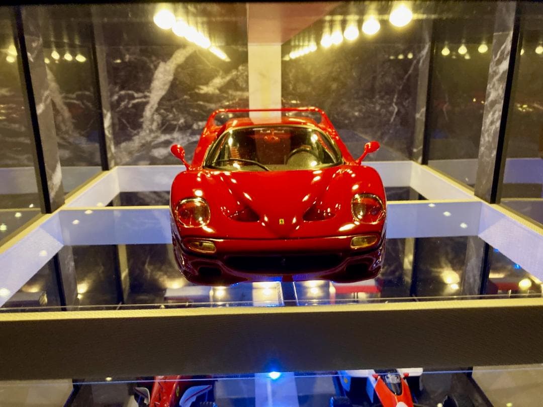 1/18展示4台可・WH&BK・2層式ディスプレーBOX / ネオジオラマ