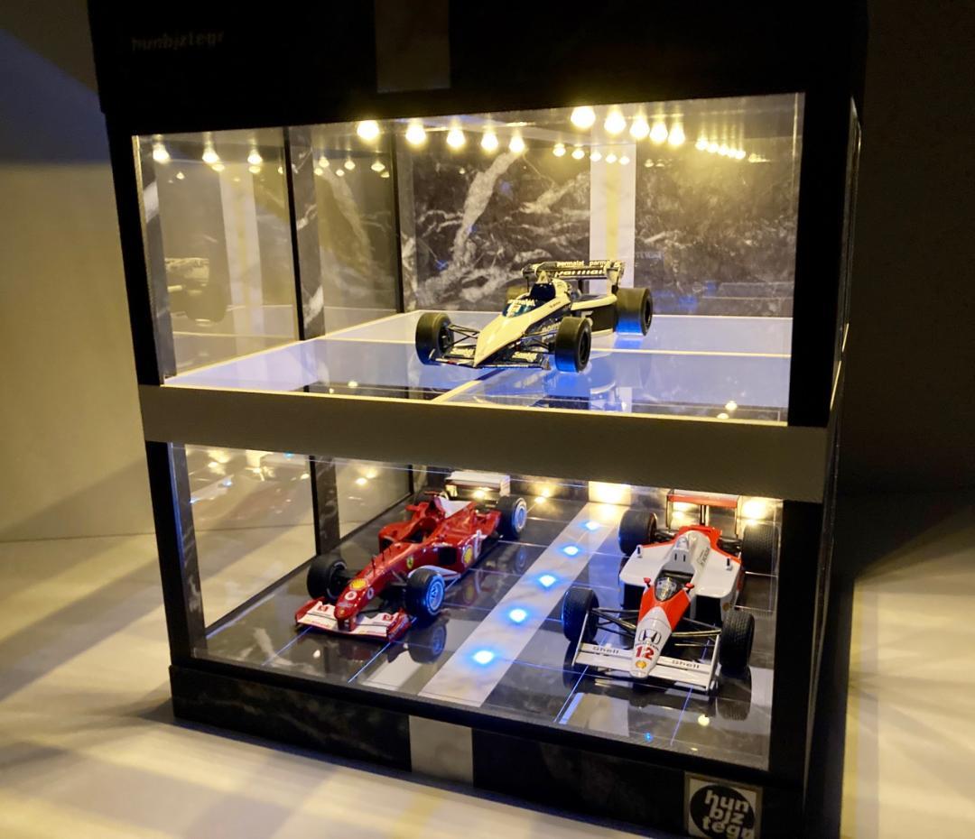 1/18展示4台可・WH&BK・2層式ディスプレーBOX / ネオジオラマ