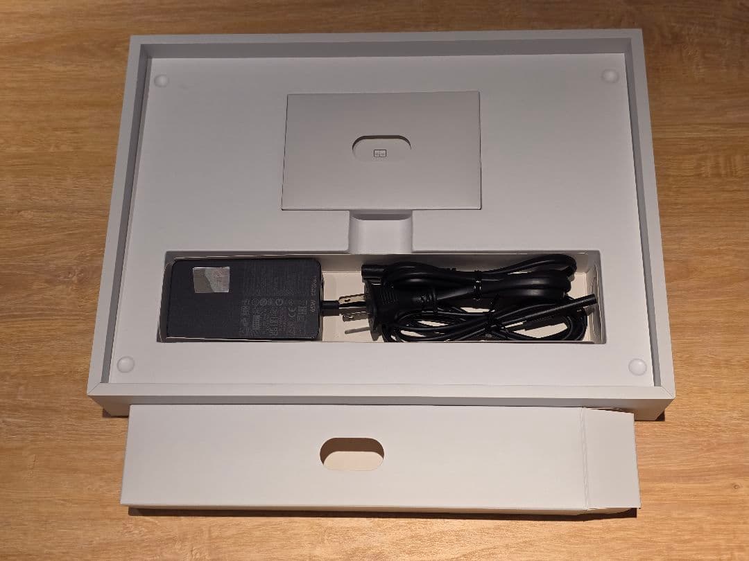 Surface Laptop 5 i5 8GB 512GB Office付き