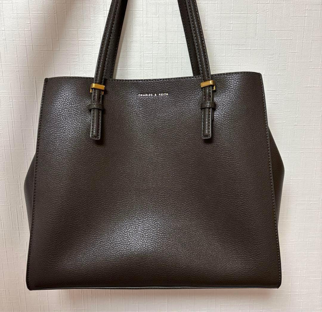 CHARLES & KEITH クラシックダブルハンドル トートバッグ