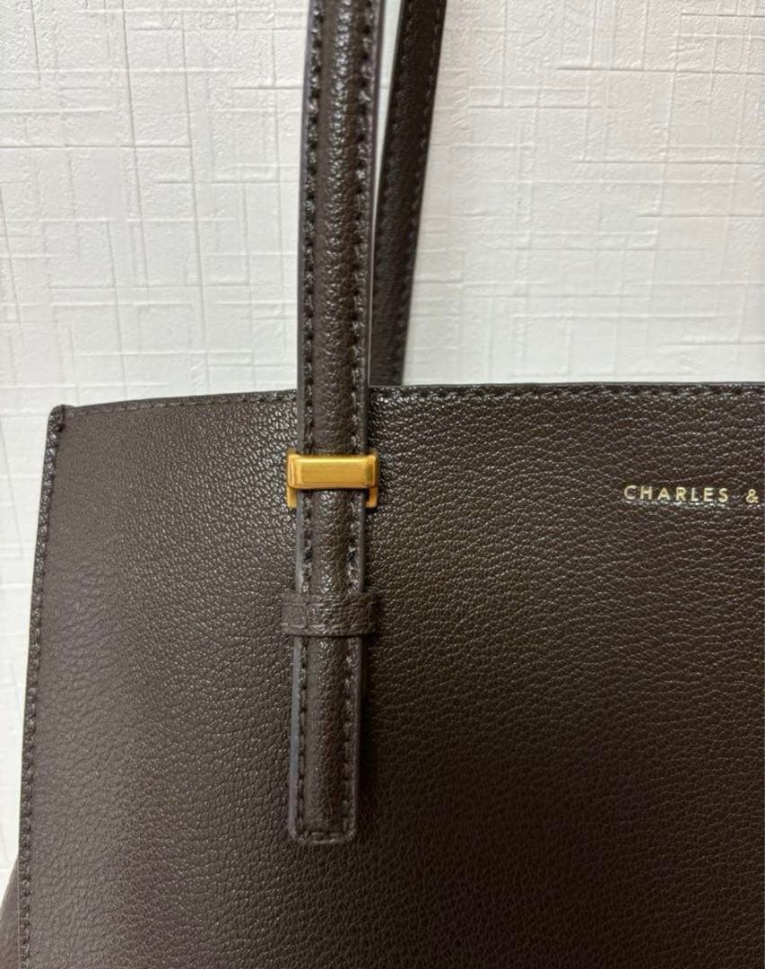 CHARLES & KEITH クラシックダブルハンドル トートバッグ