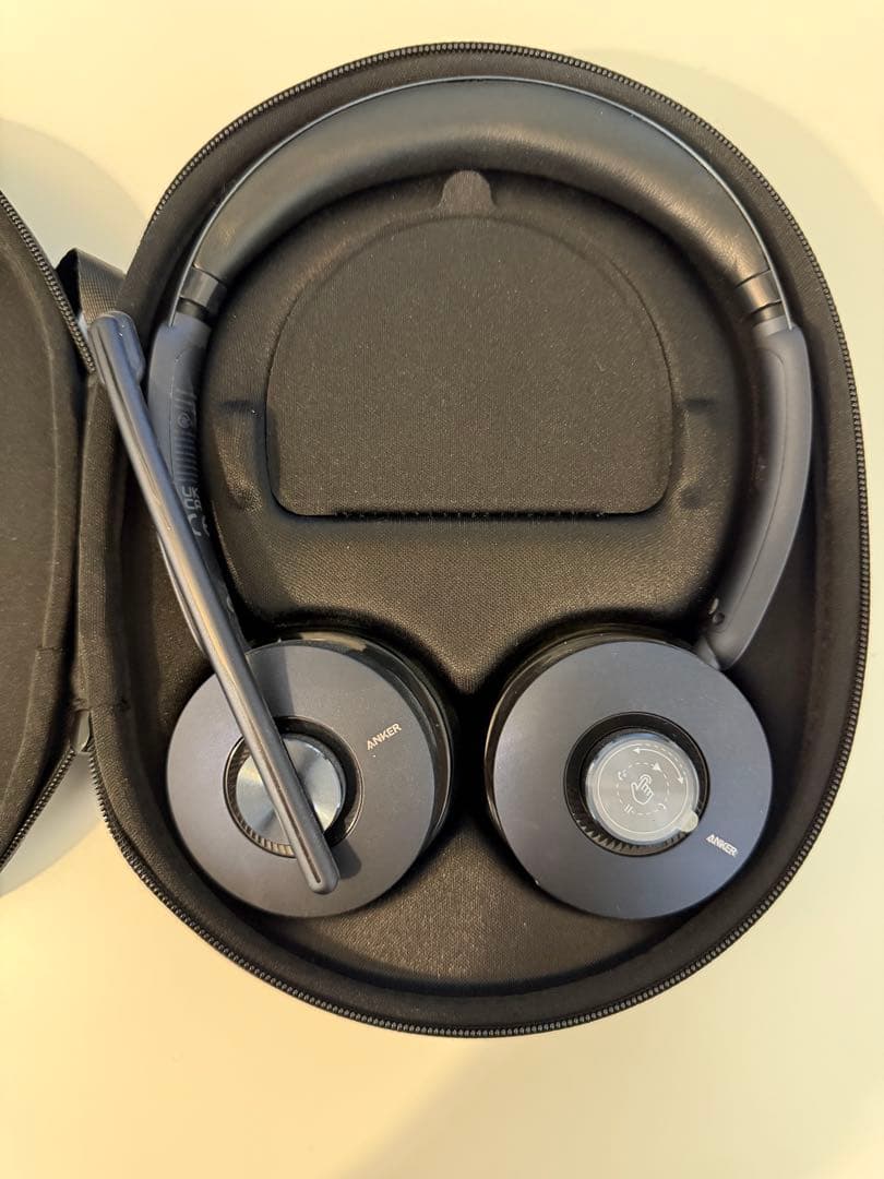 Anker PowerConf H700（ワイヤレスヘッドセット）充電スタンド付