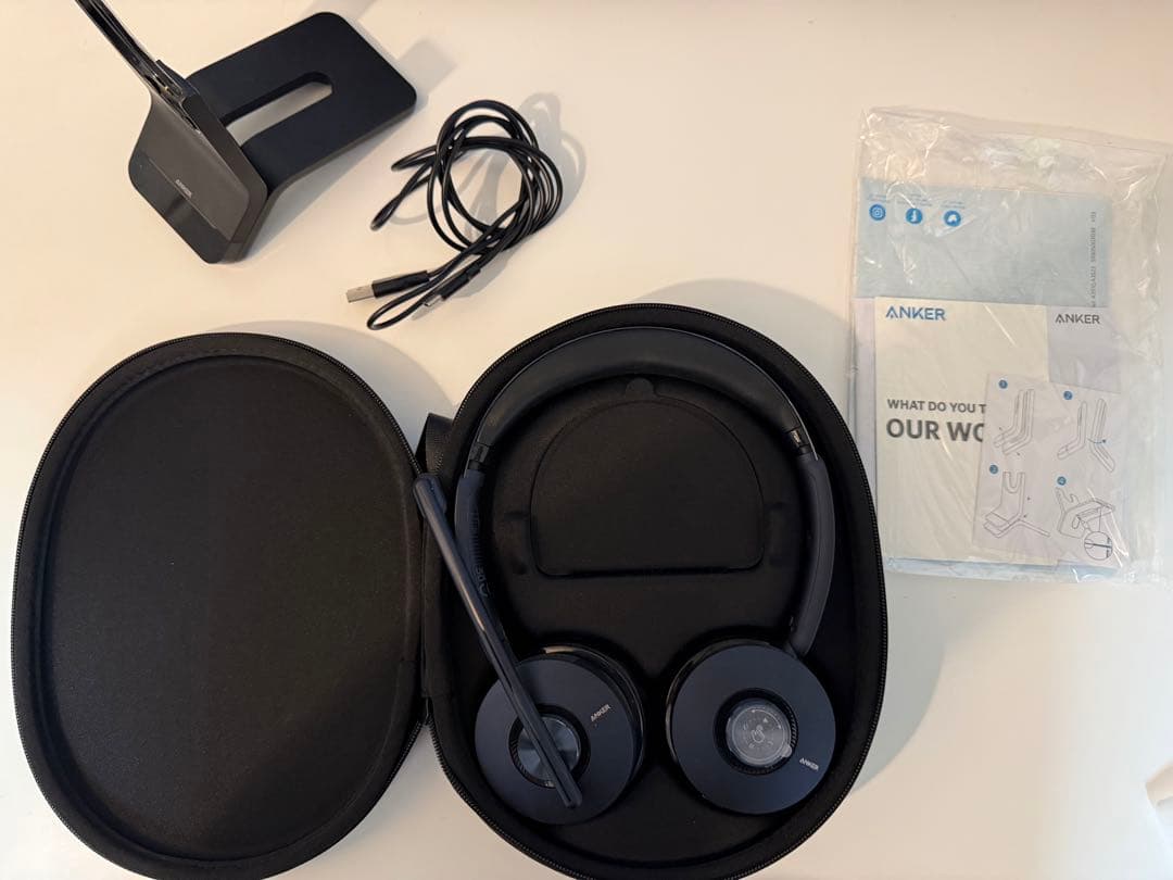 Anker PowerConf H700（ワイヤレスヘッドセット）充電スタンド付