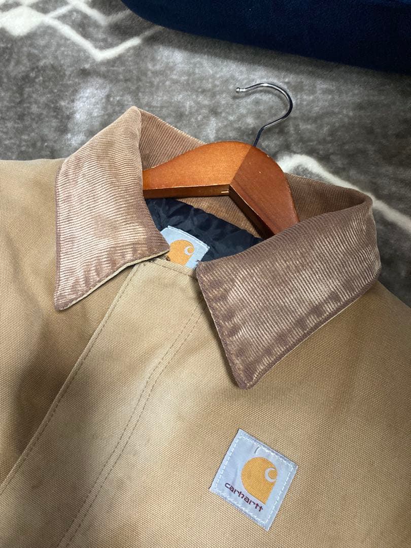 a*様 カーハートトラディショナルジャケット短丈 ボロフェード