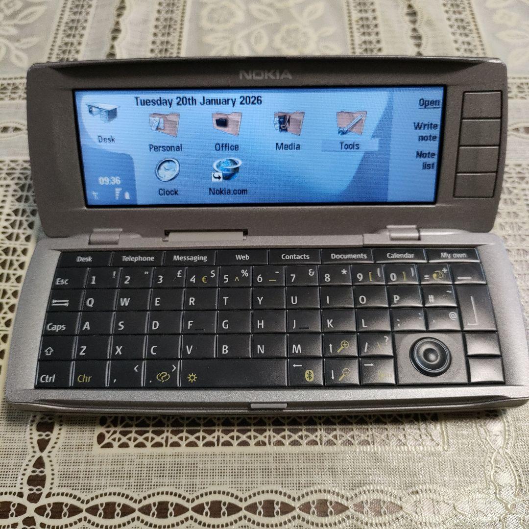 \"未使用·完品\"ノキアコミュニケーター『N9500 』フィンランド製、全付属品揃