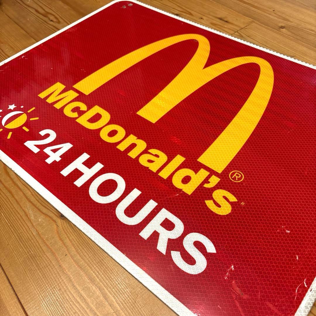 USA マクドナルド　ロードサイン　看板　ガレージ　McDonalds