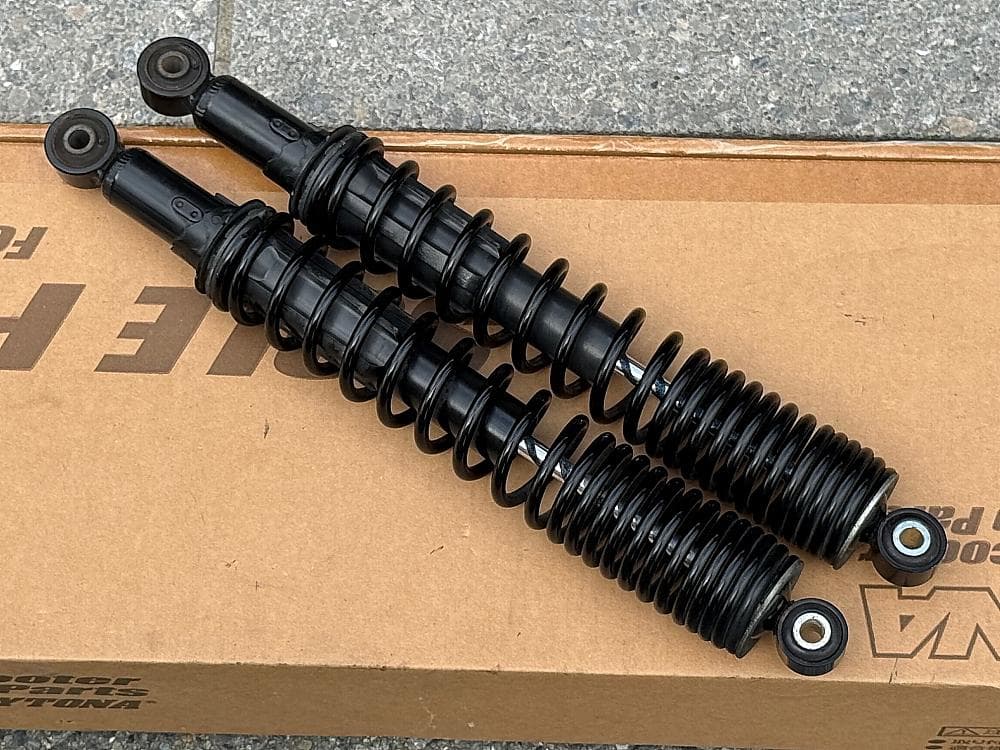 美品　MF10 フォルツァ 純正リアサスペンション