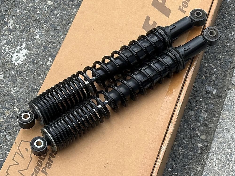 美品　MF10 フォルツァ 純正リアサスペンション