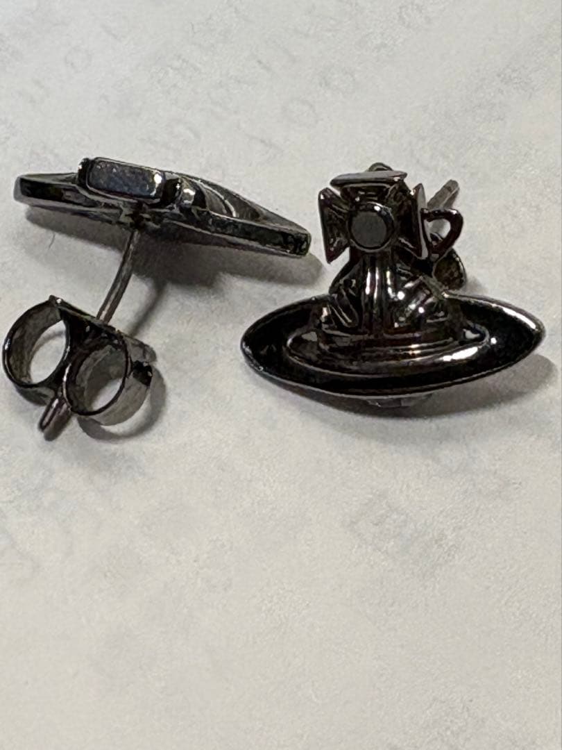 ビビアン　ピアス