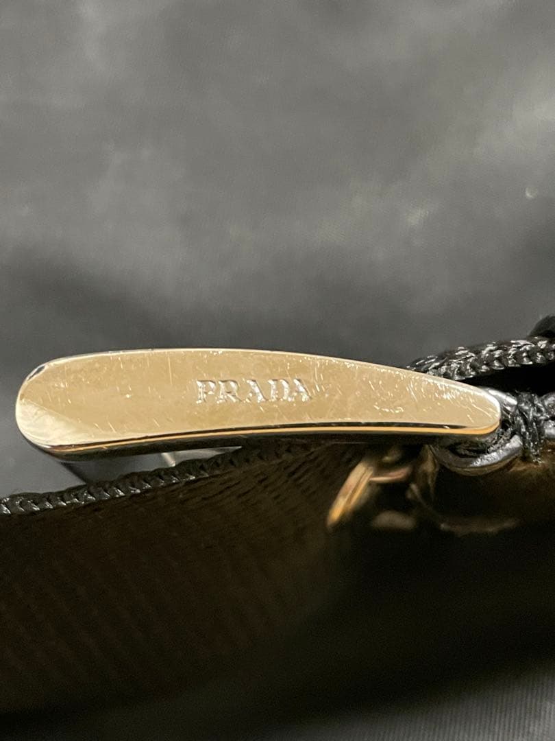 プラダ ナイロン ショルダーバッグ サコッシュ