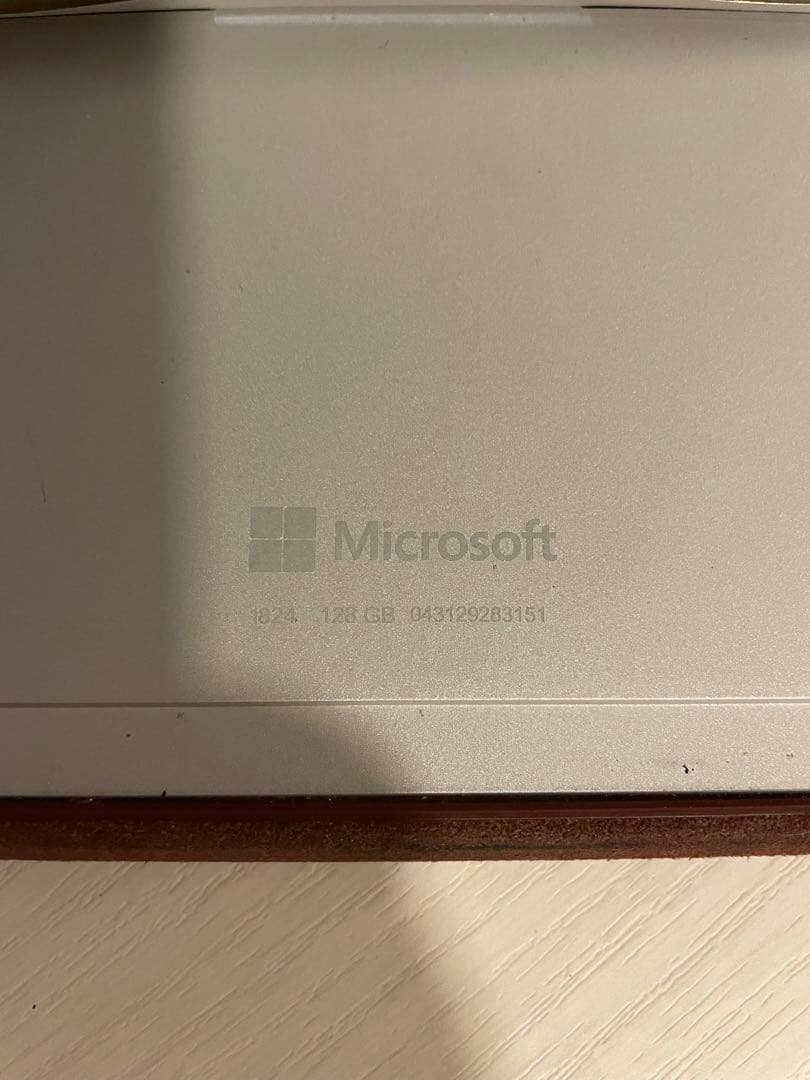 Windowsタブレット本体 Surface Go Model 1824 /Windows 10/ 128G