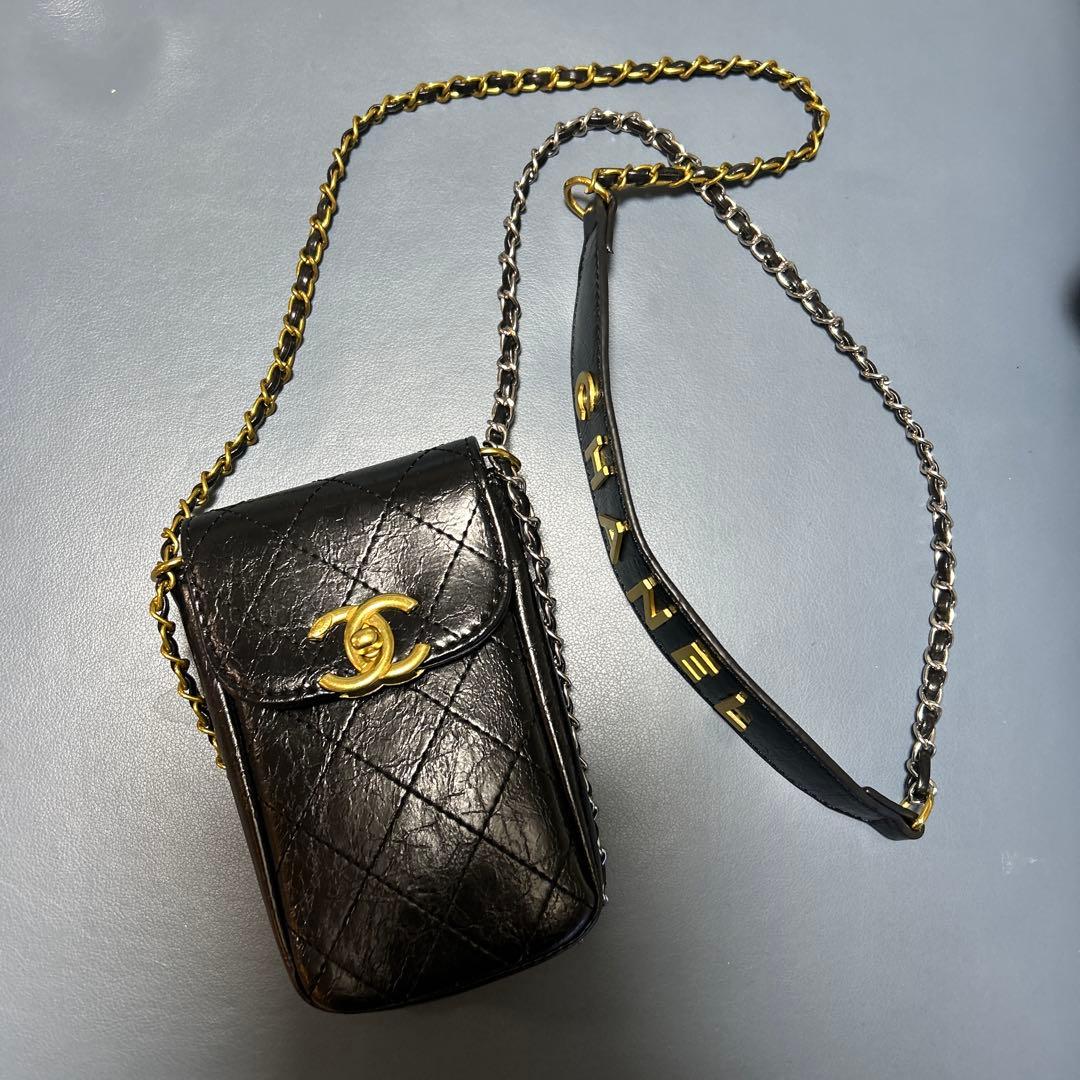 chanelノベルティー携帯ケース　未使用品