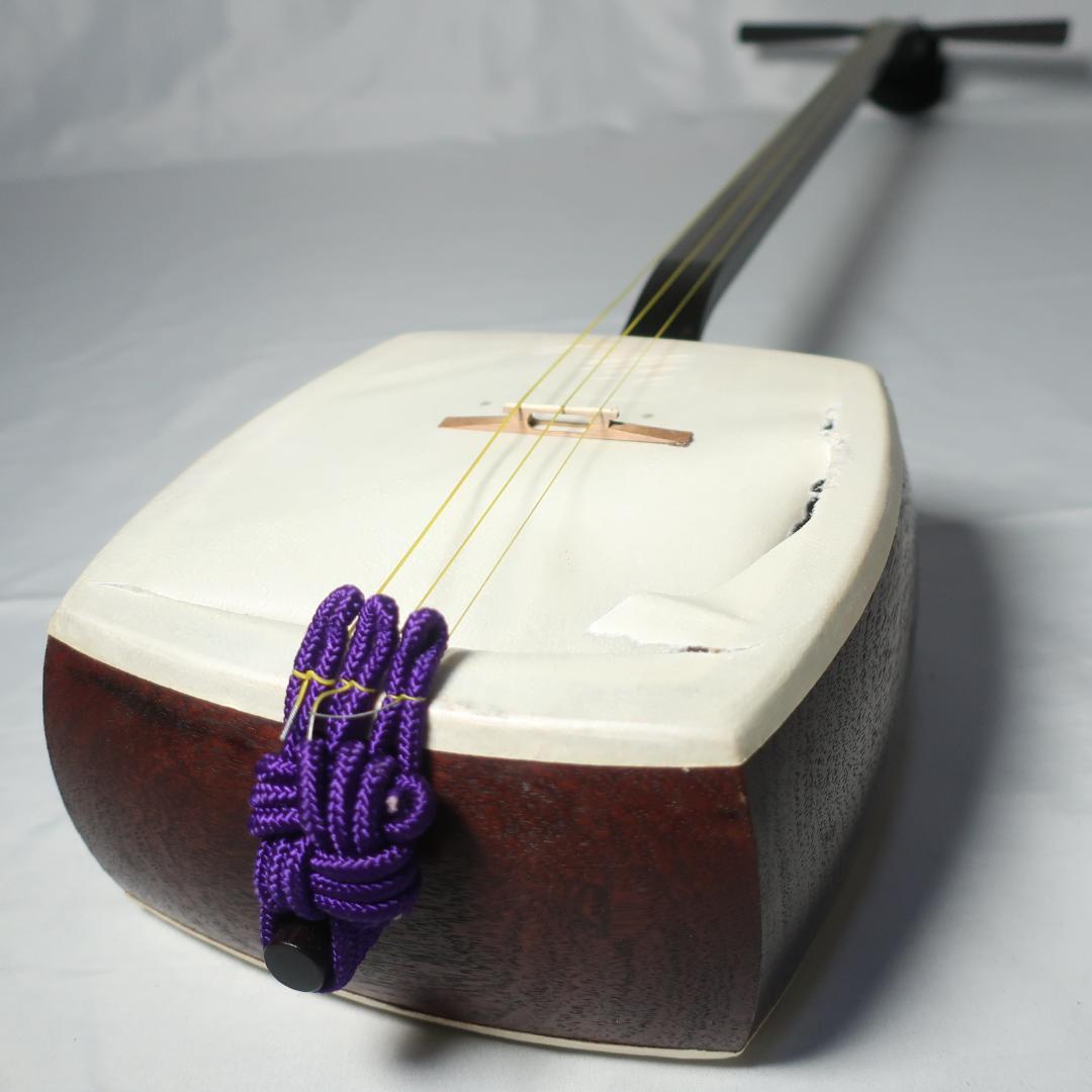 三味線 細棹 綾杉胴 花柄彫刻 ハードケース 鼈甲撥 付属 長唄 和楽器 E27