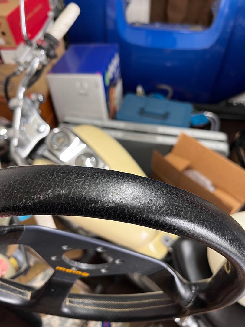 momo スポーツハンドル 320mm