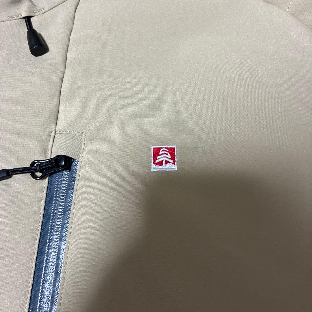 定価約4.2万 streule スキーウェア スノボードウェア ジャケット LL