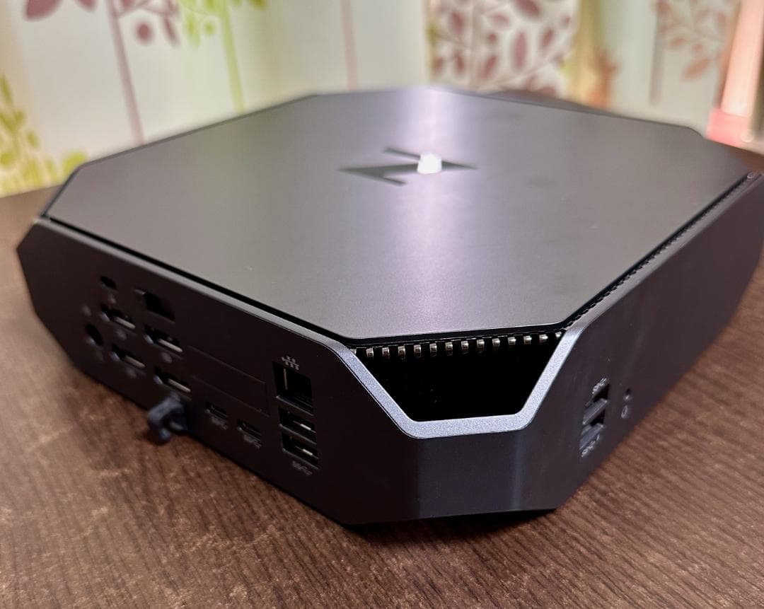 ミニPC HP Z2 Mini G3 1245v5 16G 256G SSD 1T HDD