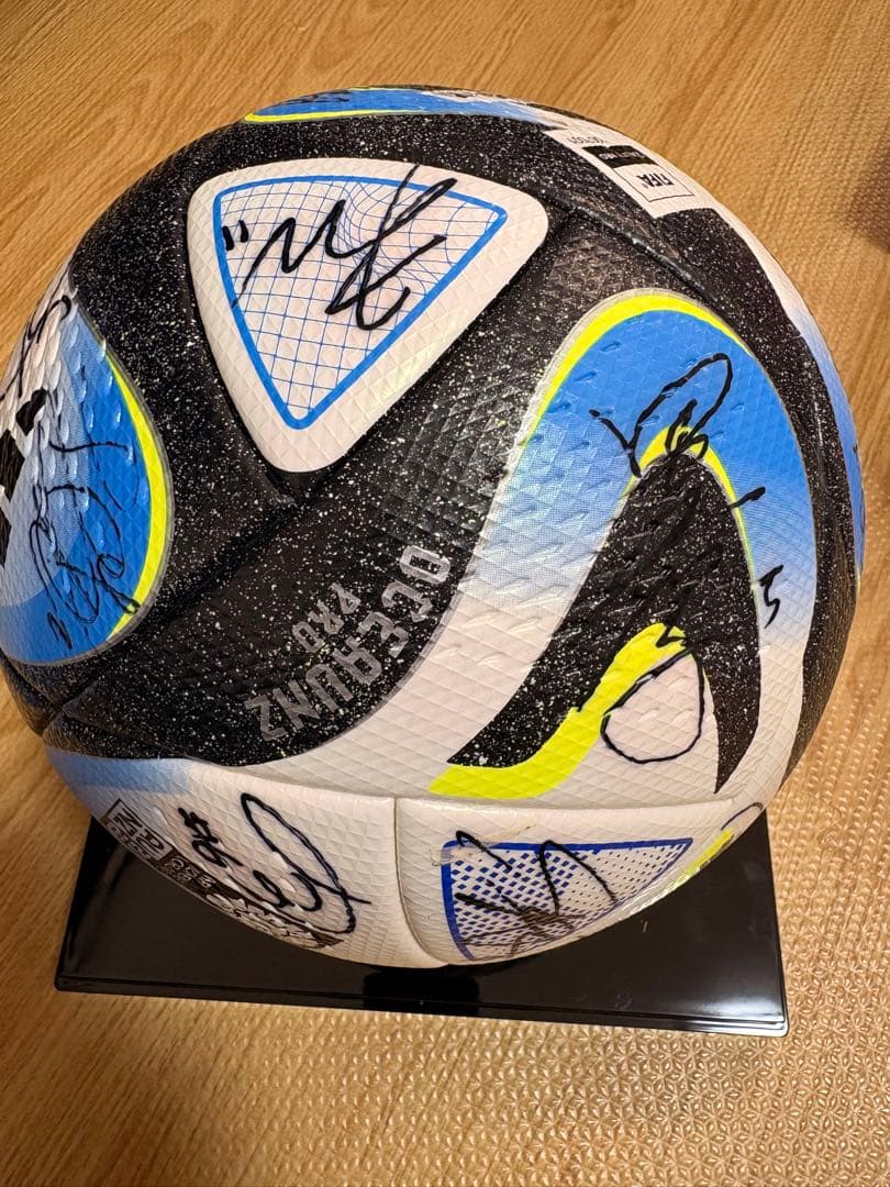 ジェフレディース選手サイン入り　公式試合球