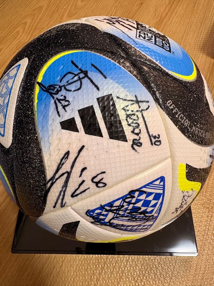 ジェフレディース選手サイン入り　公式試合球