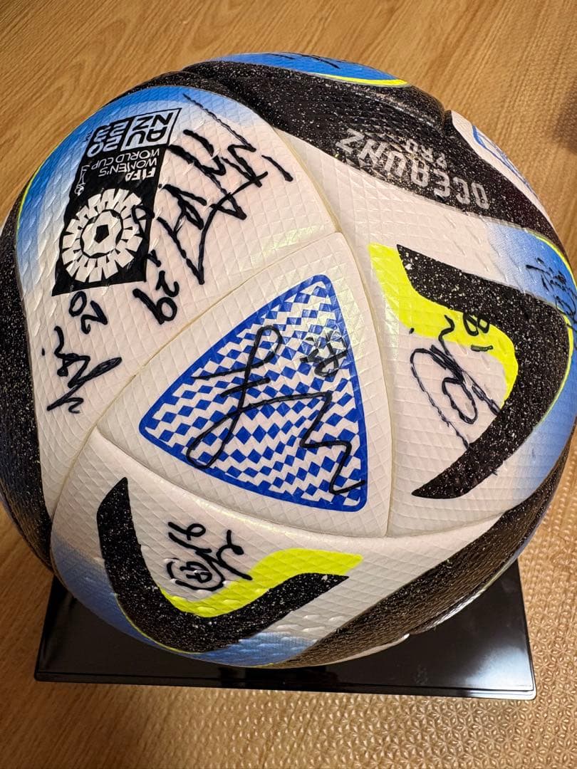 ジェフレディース選手サイン入り　公式試合球