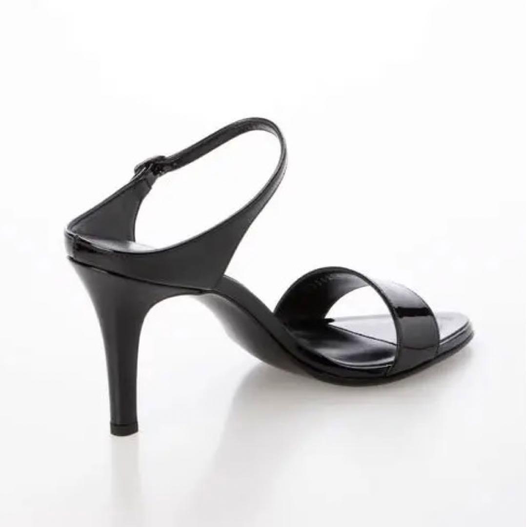 ダイアナ　ストラップ付きサンダル