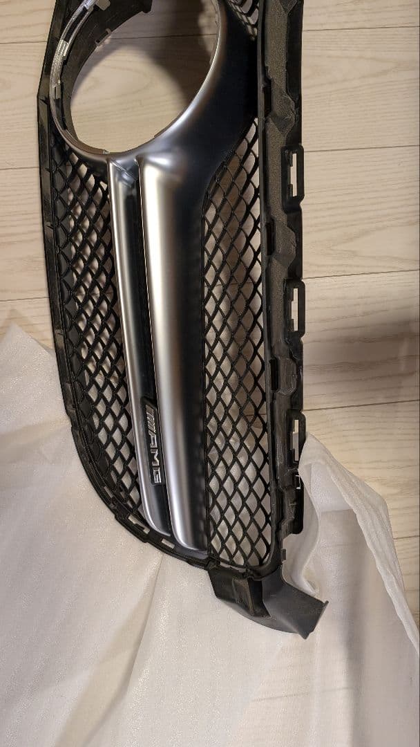 AMG フロントグリル w205 c63s　前期 純正