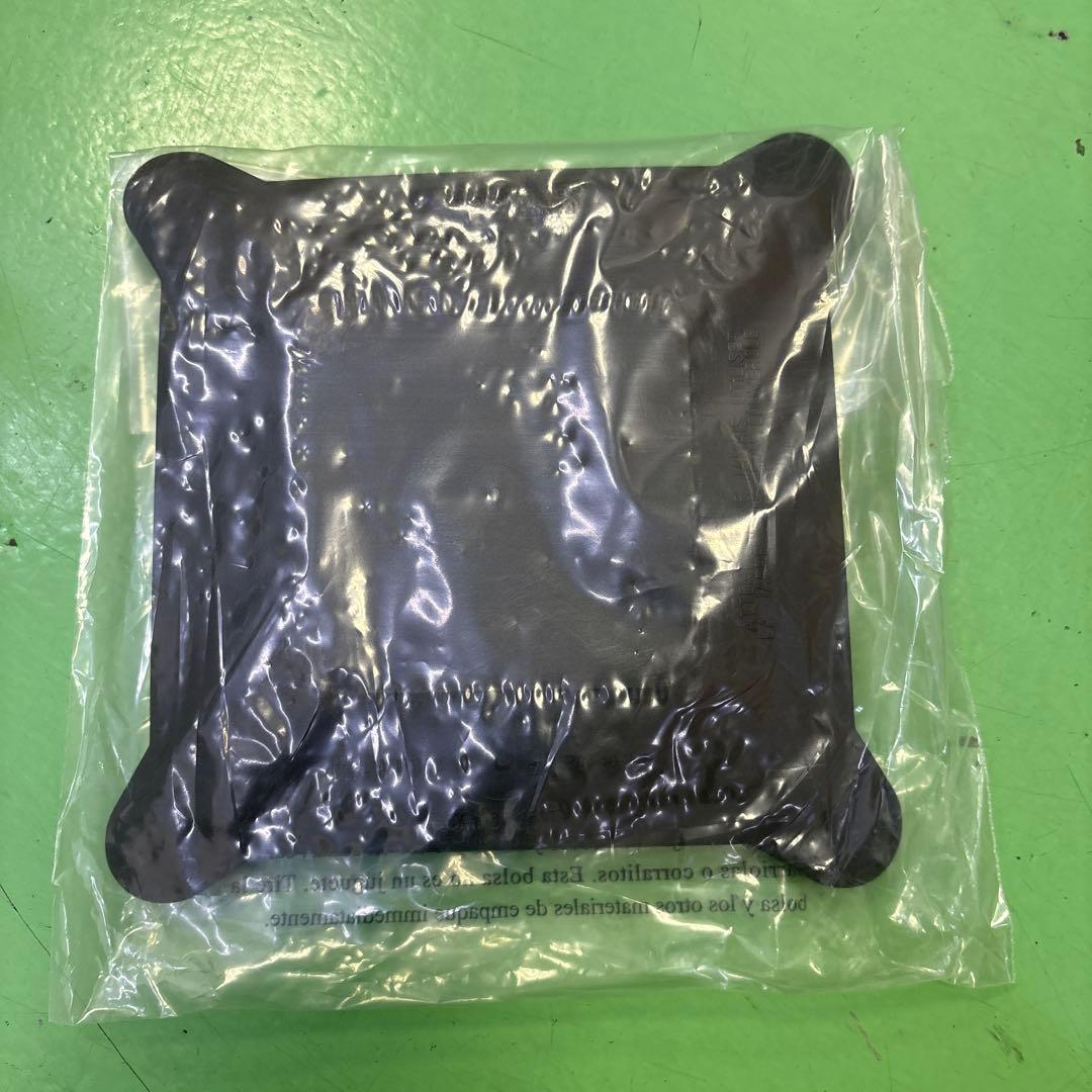 ブレンドテック　フタ付き　新品　blendtec