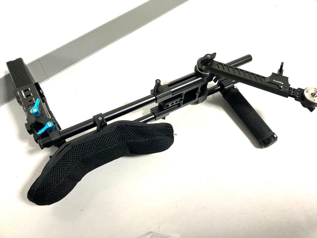 SONY PXW-FS5 SmallRig ショルダーリグ