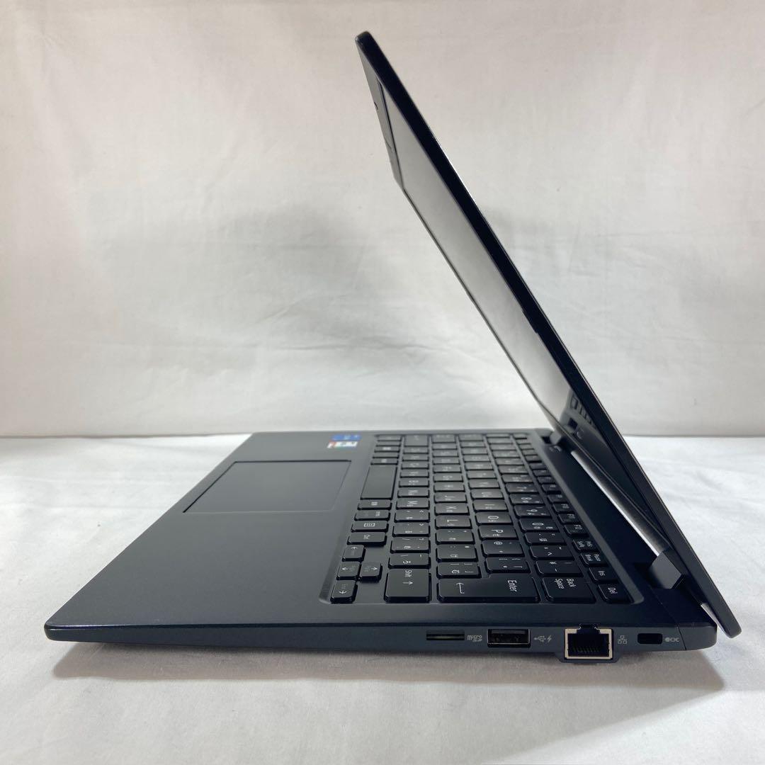 ★2022年製★ 超軽量モデル SSD512GB dynabook F19