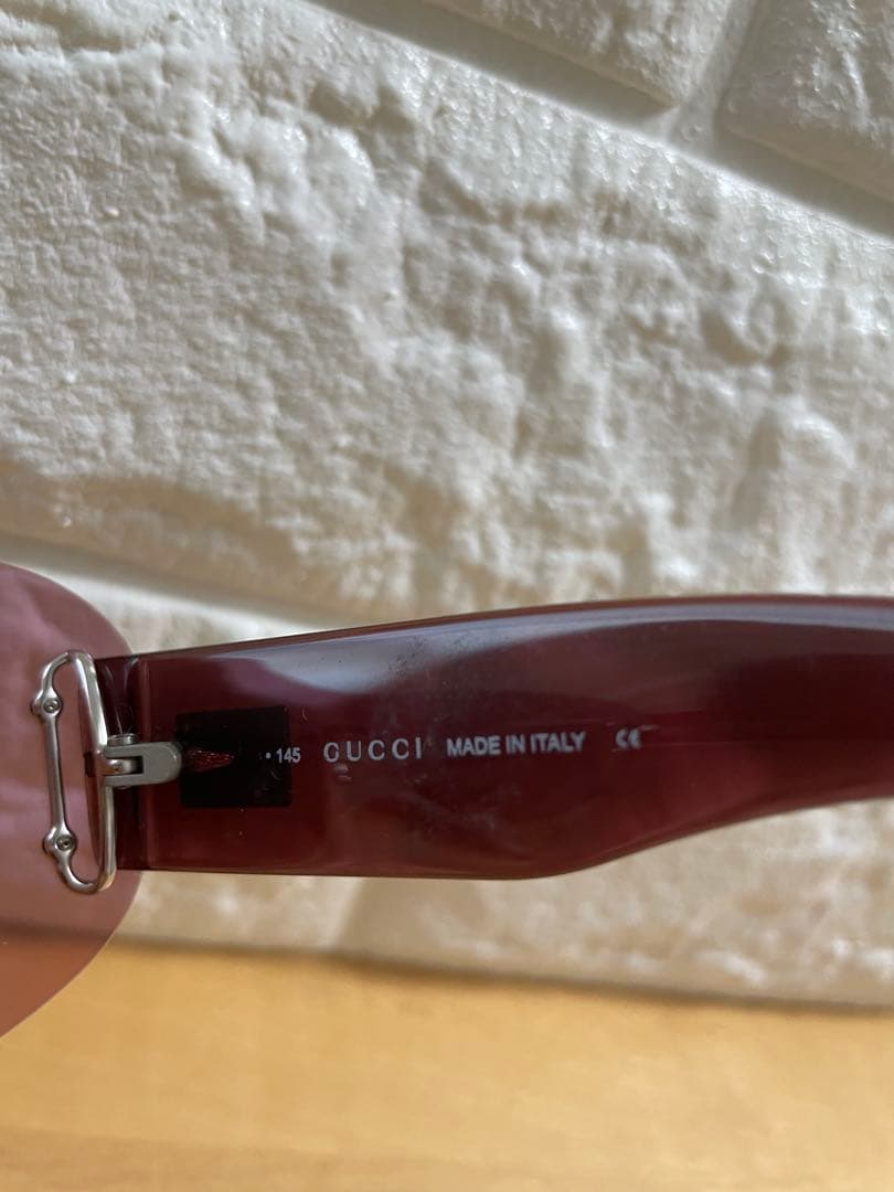 GUCCI グッチ サングラス シールド型 ピンク ロゴ ユニセックス