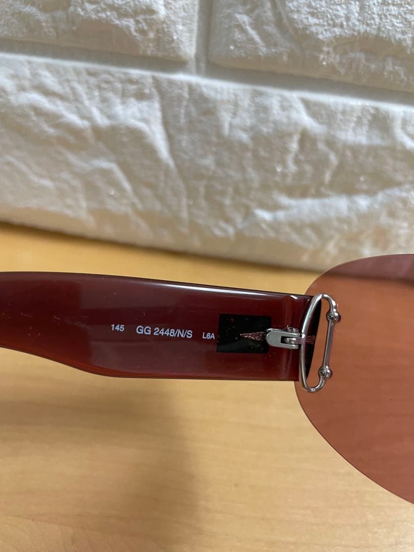 GUCCI グッチ サングラス シールド型 ピンク ロゴ ユニセックス