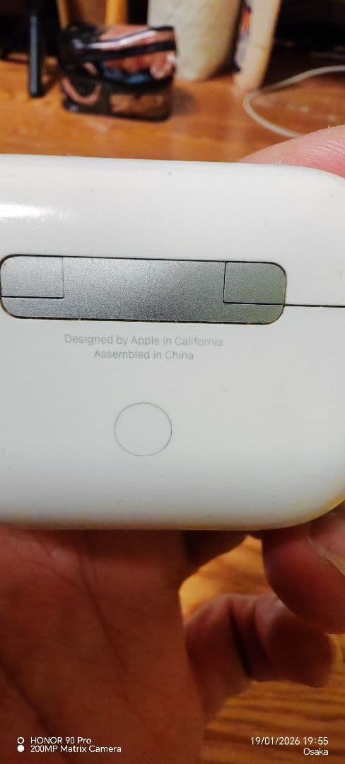 AirPods Pro 1完璧に動作します。