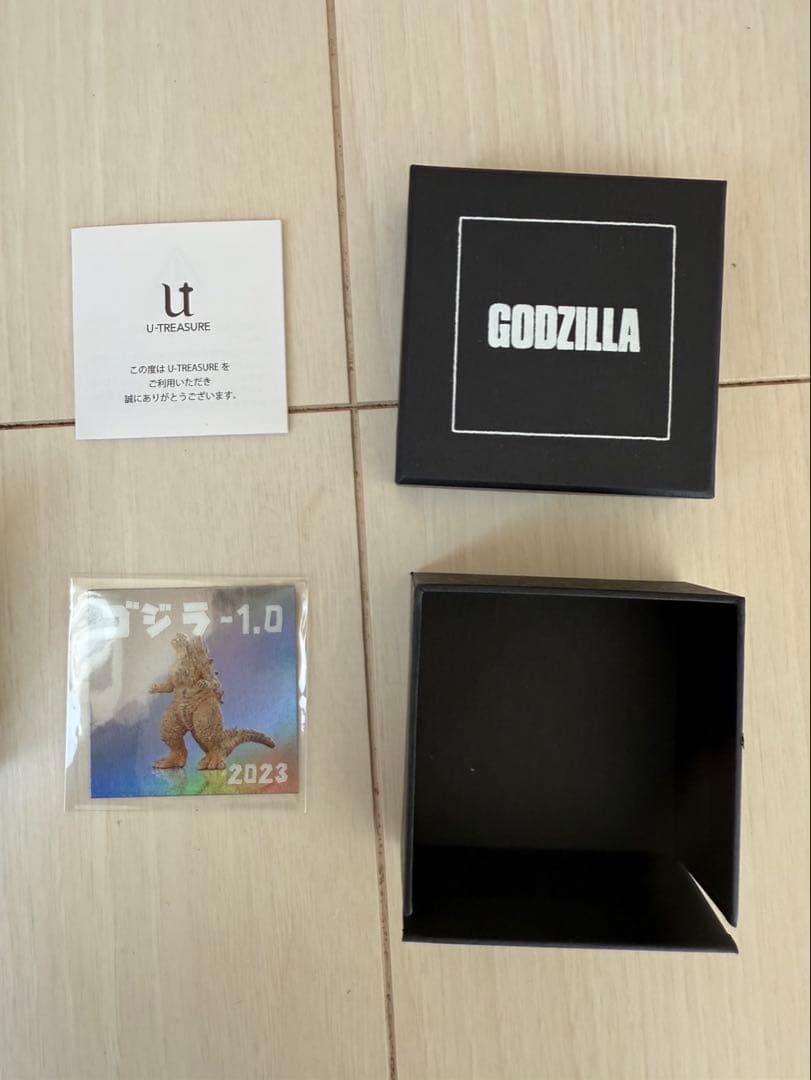 100体限定純金ゴジラ-1.0