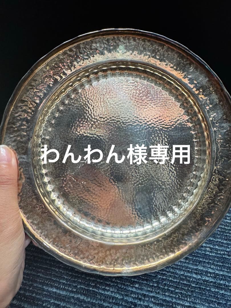 わんわん 銀色のお皿