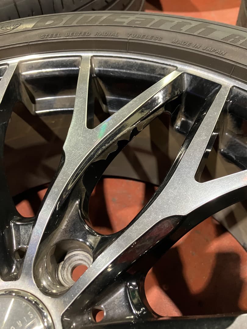 ①レオニスMX 18インチ　7J 114.3 インセット53 2本