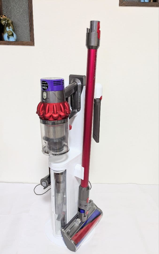 【58分稼働】ダイソン掃除機V10 (新品フロアドック)付きフルセット　①