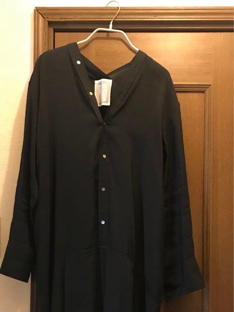 【1/25迄出品】ビアズリー カラーレスシャツワンピース ブラック サイズF
