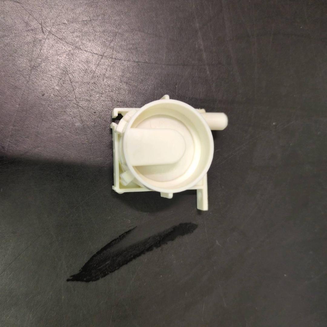 ☆シャープ 加湿セラミックファンヒーター HX-TK12-W 2024年製