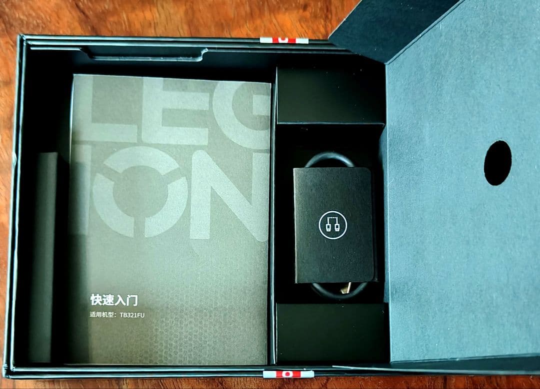 Lenovo Legion Y700 2025 タブレット 12GB+256GB