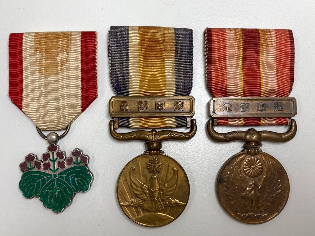 勲章　記章　5点