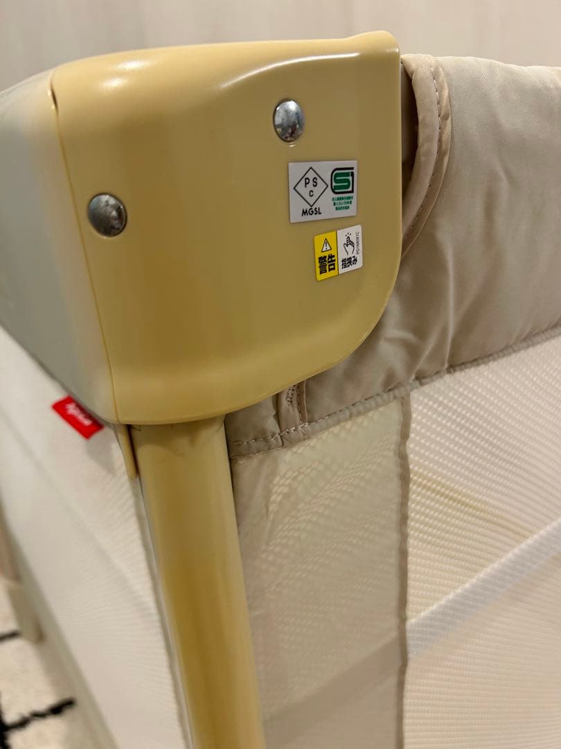 Apricaココネルエアー ベビーベッド