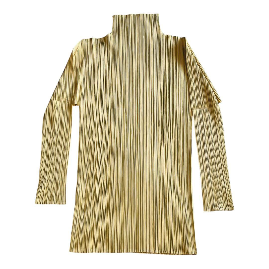 PLEATS PLEASE 長袖ハイネック ベージュ 冬も暖か 重ね着楽ちん✨