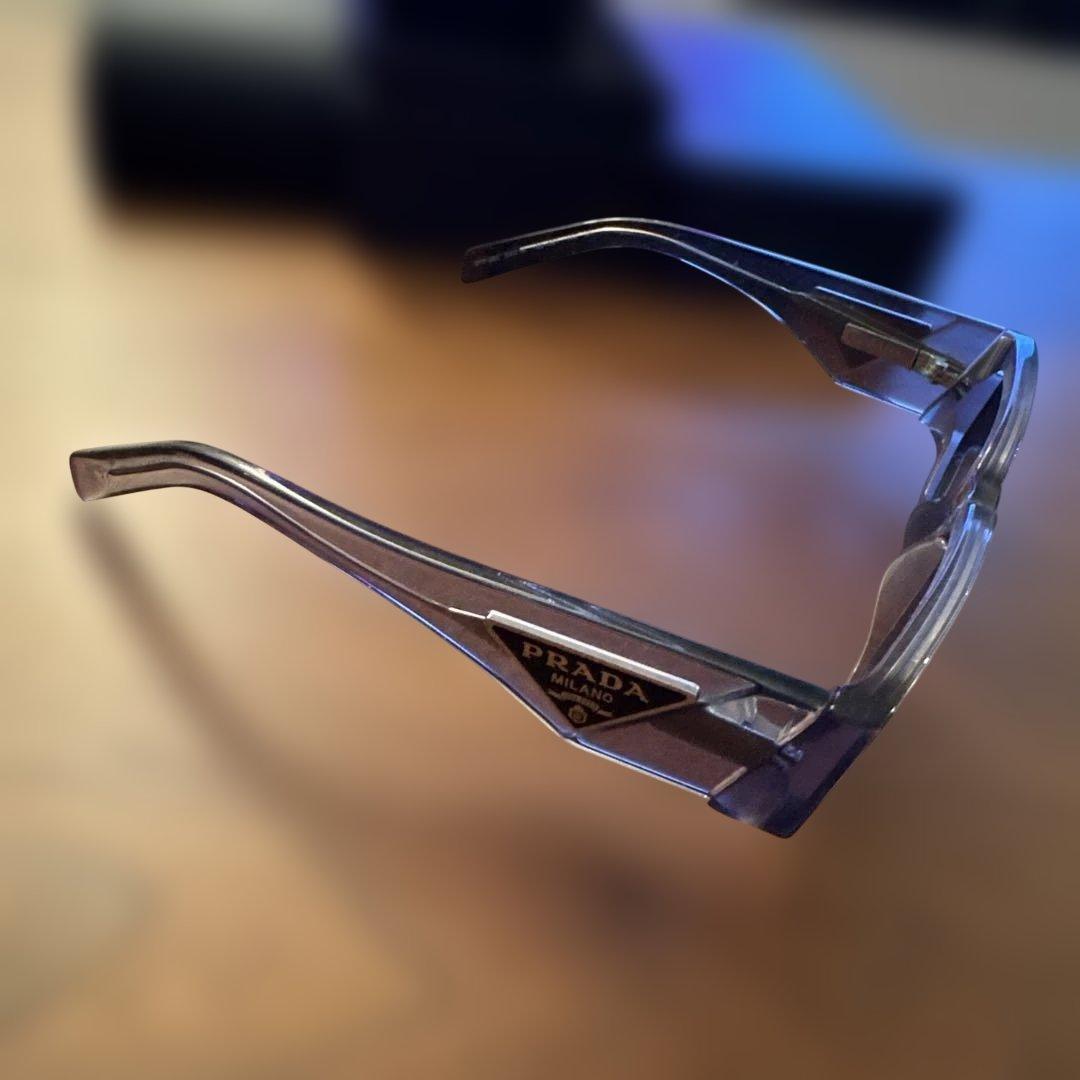 PRADA グレー サングラス