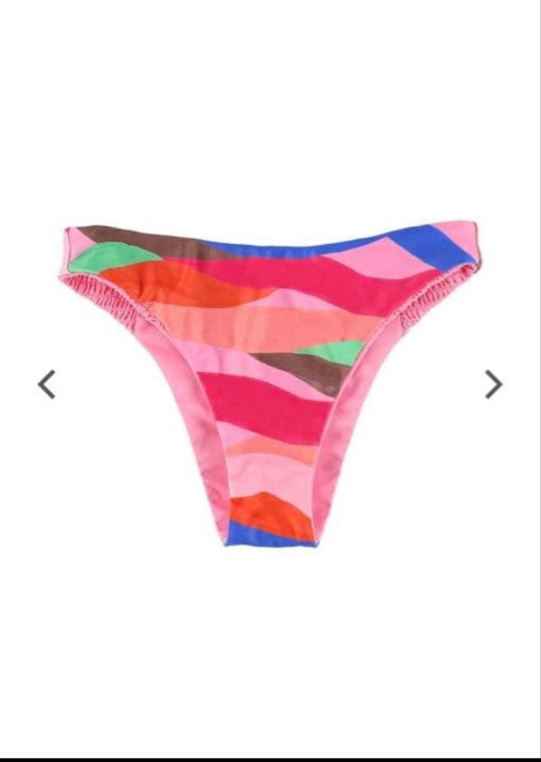 アリシアスタンビキニ上下セット