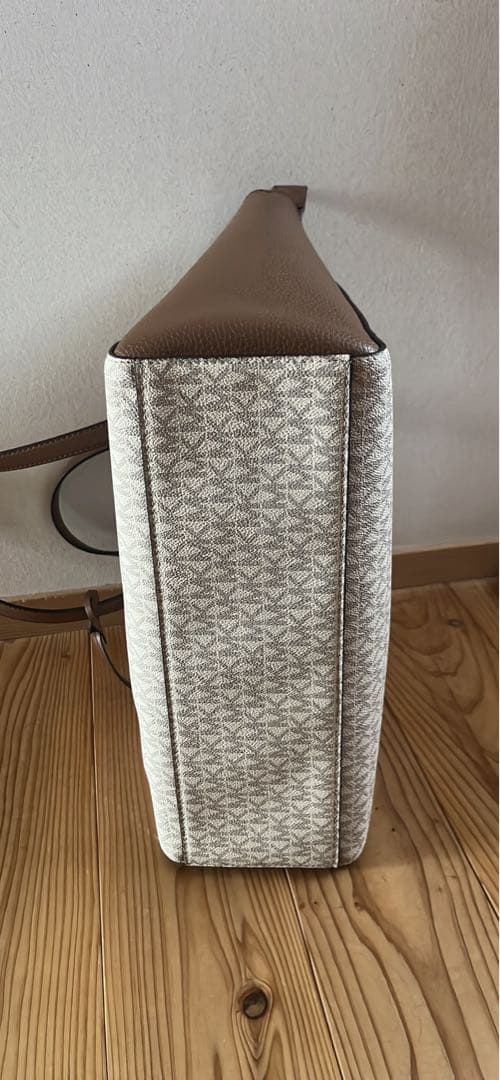 【正規品】MICHAEL KORS トートバッグ ポーチ&ショルダーバッグ付き