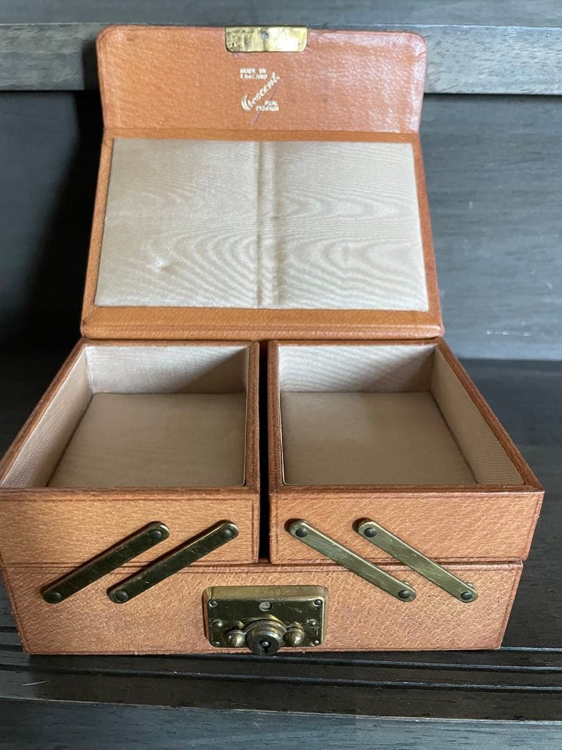 【チロルヴィンテージ】ジュエリーボックス