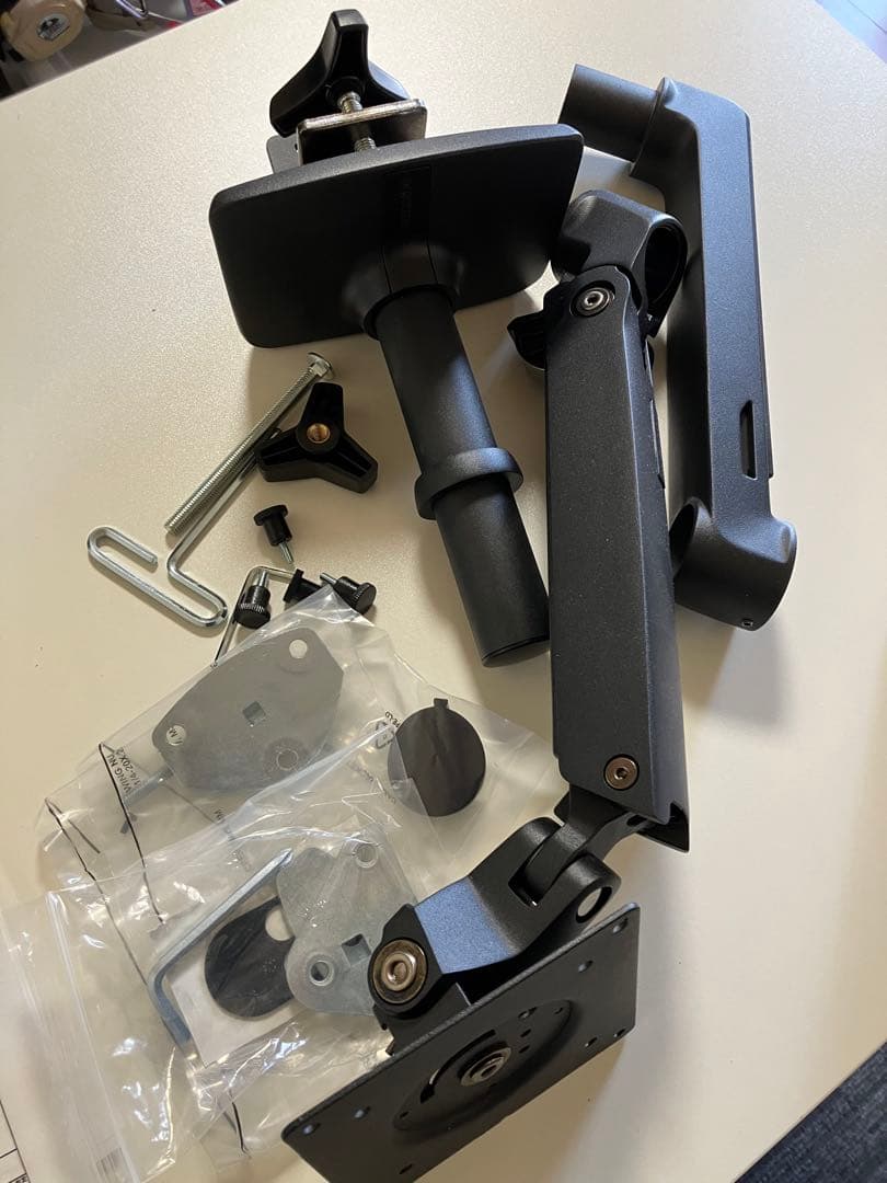 エルゴトロン　モニターアームergotron Desk Monitor Arm