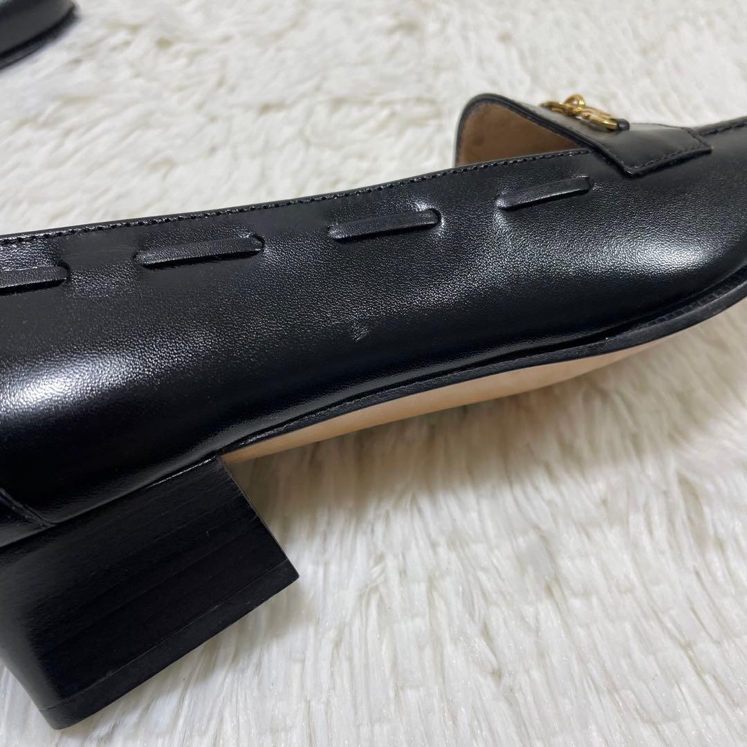 新品未使用品✨フェラガモ　ビットローファー　ヒール　パンプス　22cm 黒　金